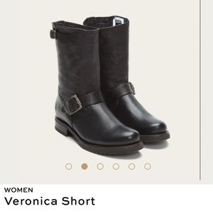 Gently used Black Veronica short Frye boots